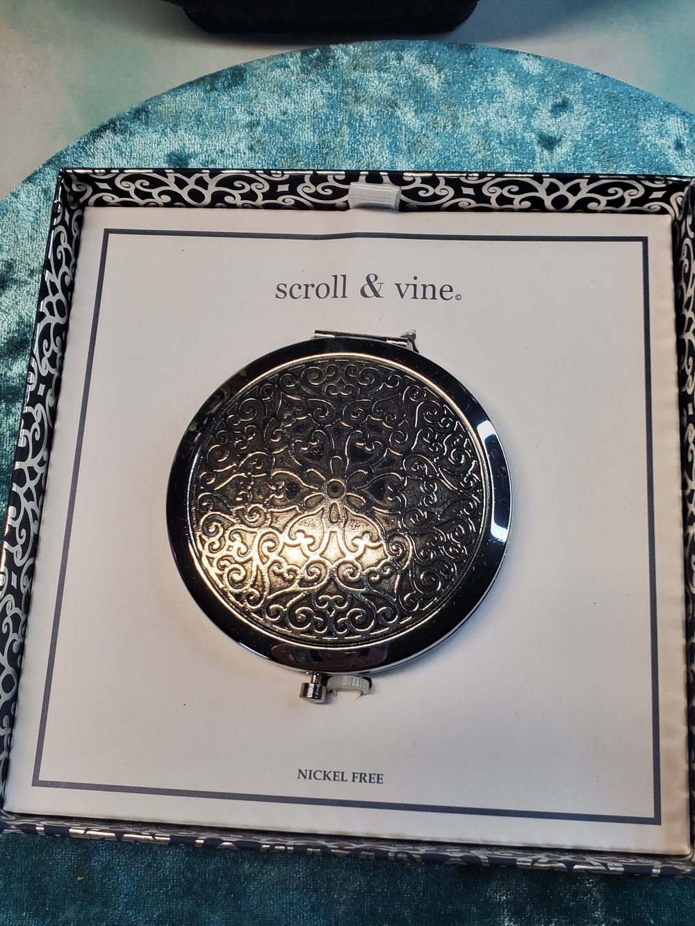 Scroll & Vine Silver Filigree Compact Mirror